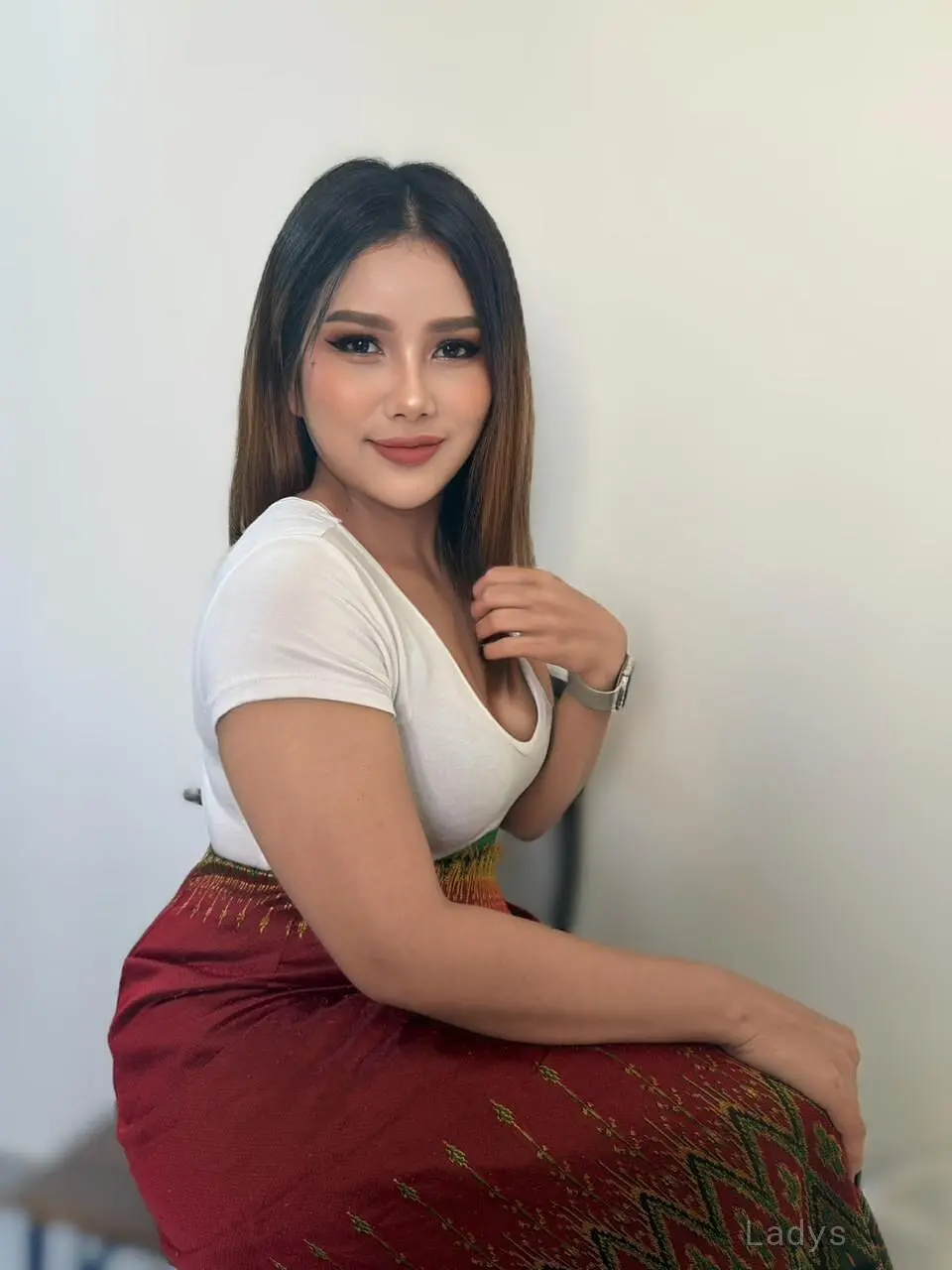 Amina (25) – Call Girl & Independent Escort Service in Abu Dhabi - Gallery Photo 5