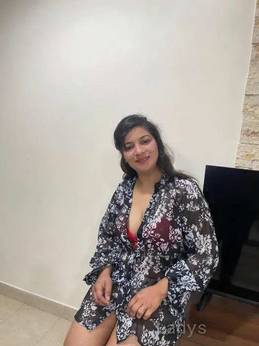 Hina (27) – Call Girl & Independent Escort Service in Dammam - Gallery Photo 4