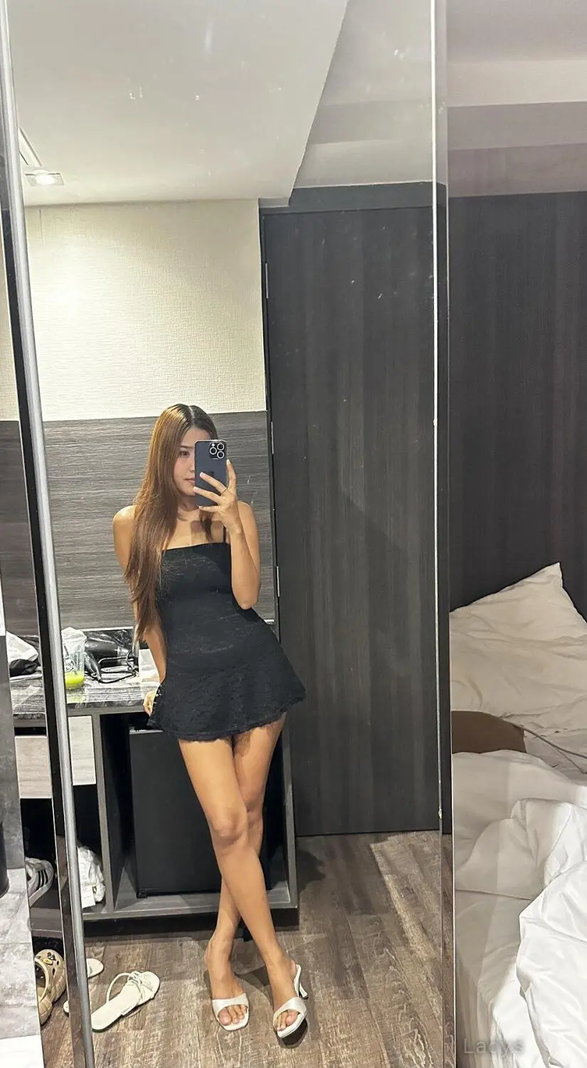 Ella (23) – Call Girl & Independent Escort Service in Ko Samui - Gallery Photo 3