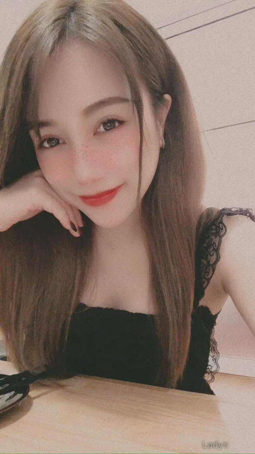 Mina (25) – Call Girl & Independent Escort Service in Bangkok - Gallery Photo 8
