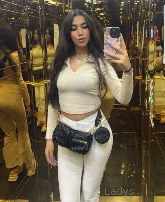 Ramona (25) – Call Girl & Independent Escort Service in Riyadh - Gallery Photo 5