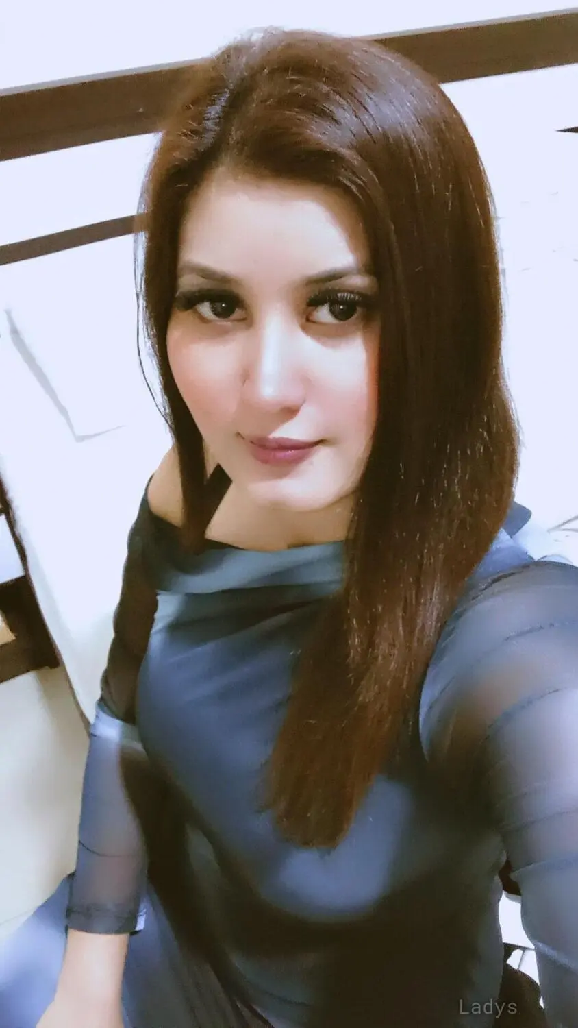 Kiran (24) – Call Girl & Independent Escort Service in Manama - Gallery Photo 4