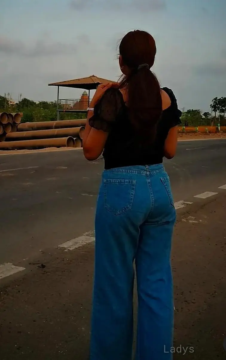 Luna (21) – Call Girl & Independent Escort Service in Khobar - Gallery Photo 6