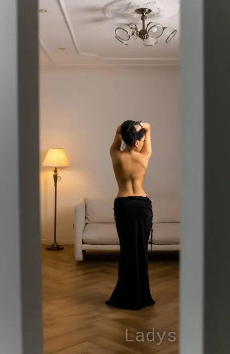 Eileen (30) – Call Girl & Independent Escort Service in Chiang Mai - Gallery Photo 3