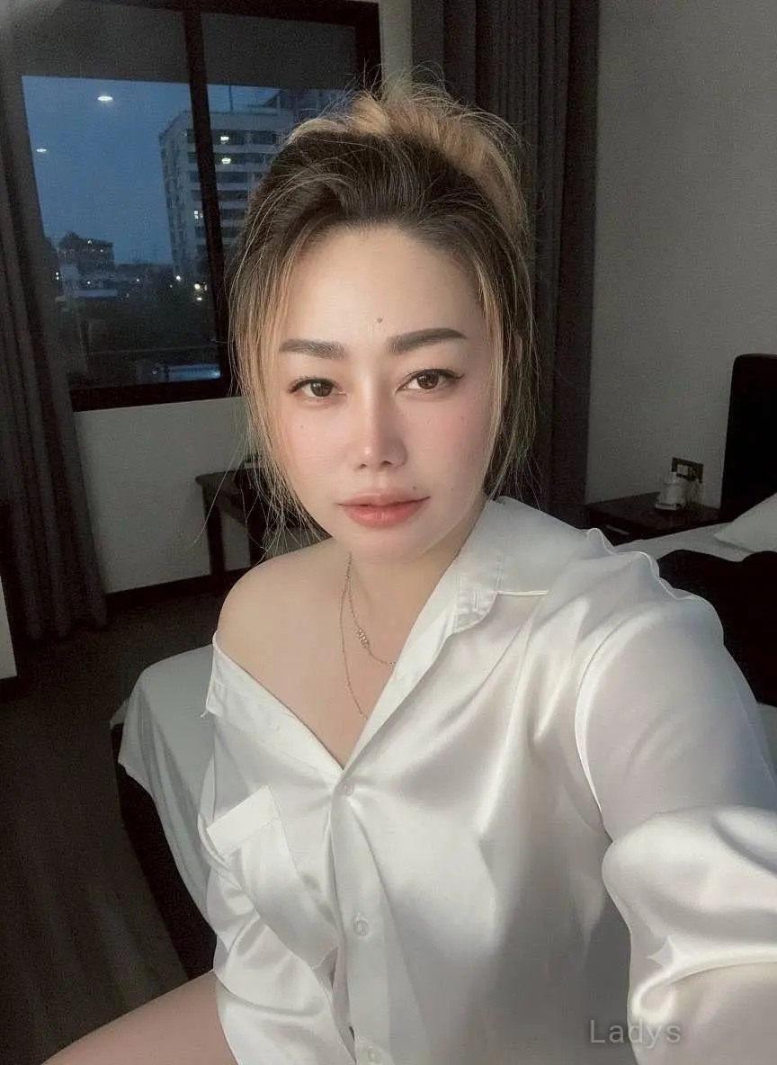Fin Montra (24) – Call Girl & Independent Escort Service in Khobar - Gallery Photo 4
