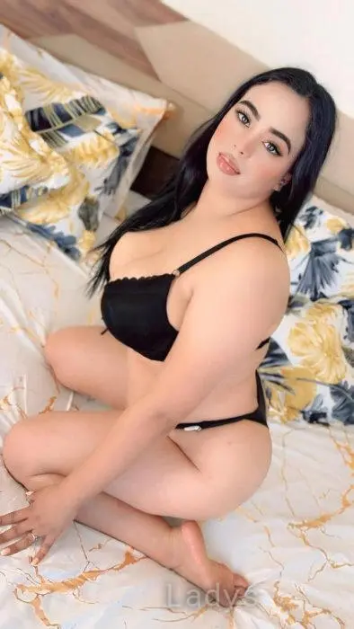 Sara (22) – Call Girl & Independent Escort Service in Manama - Gallery Photo 4