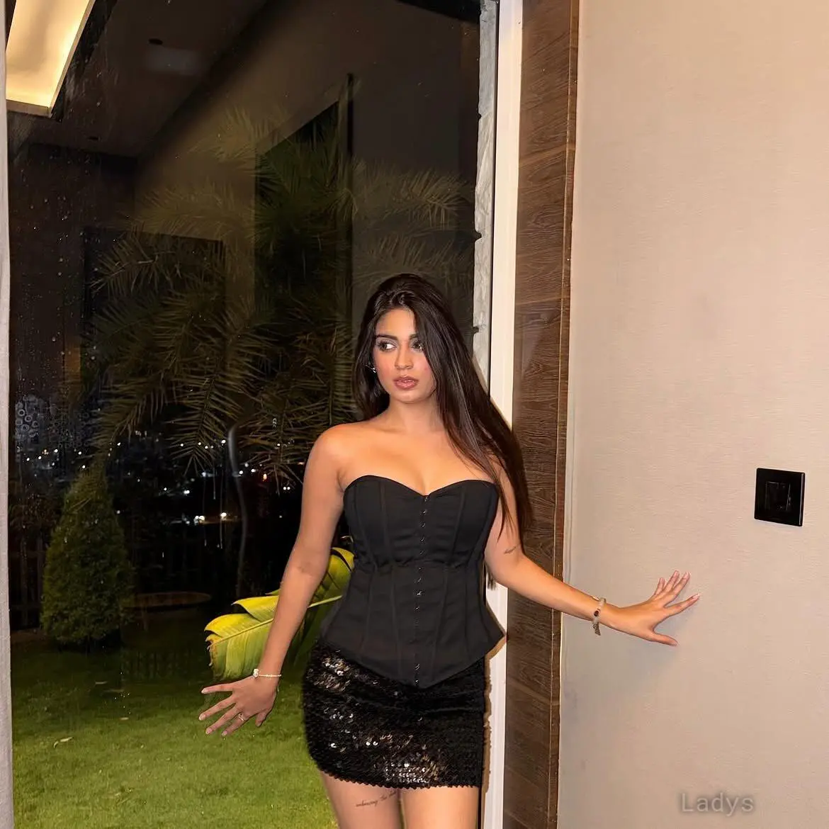 Natasha (22) – Call Girl & Independent Escort Service in Abu Dhabi - Gallery Photo 3
