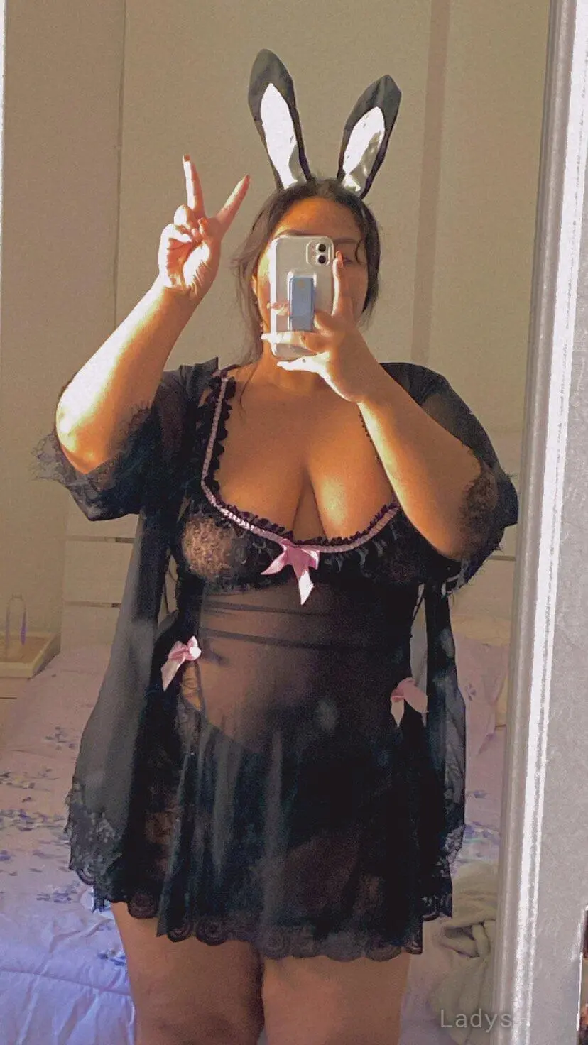 Mimie (25) – Call Girl & Independent Escort Service in Jeddah - Gallery Photo 3