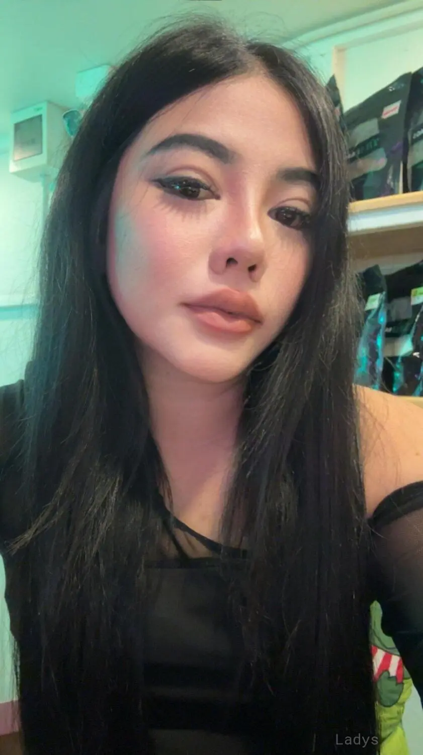 Farida (25) – Call Girl & Independent Escort Service in Pattaya - Gallery Photo 8