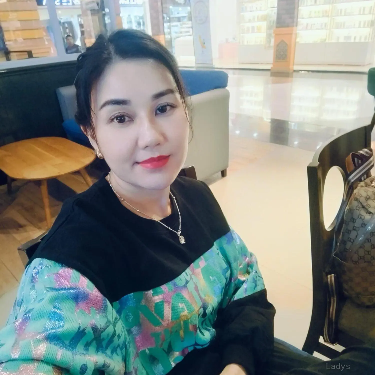 Rosy (20) – Call Girl & Independent Escort Service in Al Ain City - Gallery Photo 2