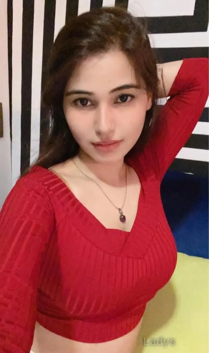 Minzy (24) – Call Girl & Independent Escort Service in Jeddah - Gallery Photo 3