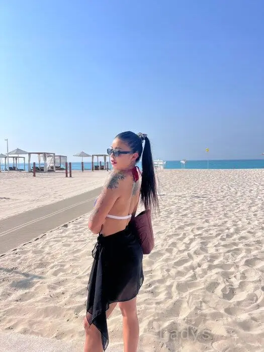 Venis (28) – Call Girl & Independent Escort Service in Abu Dhabi - Gallery Photo 3