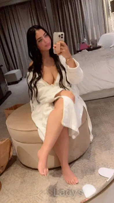 Tina (28) – Call Girl & Independent Escort Service in Manama - Gallery Photo 3