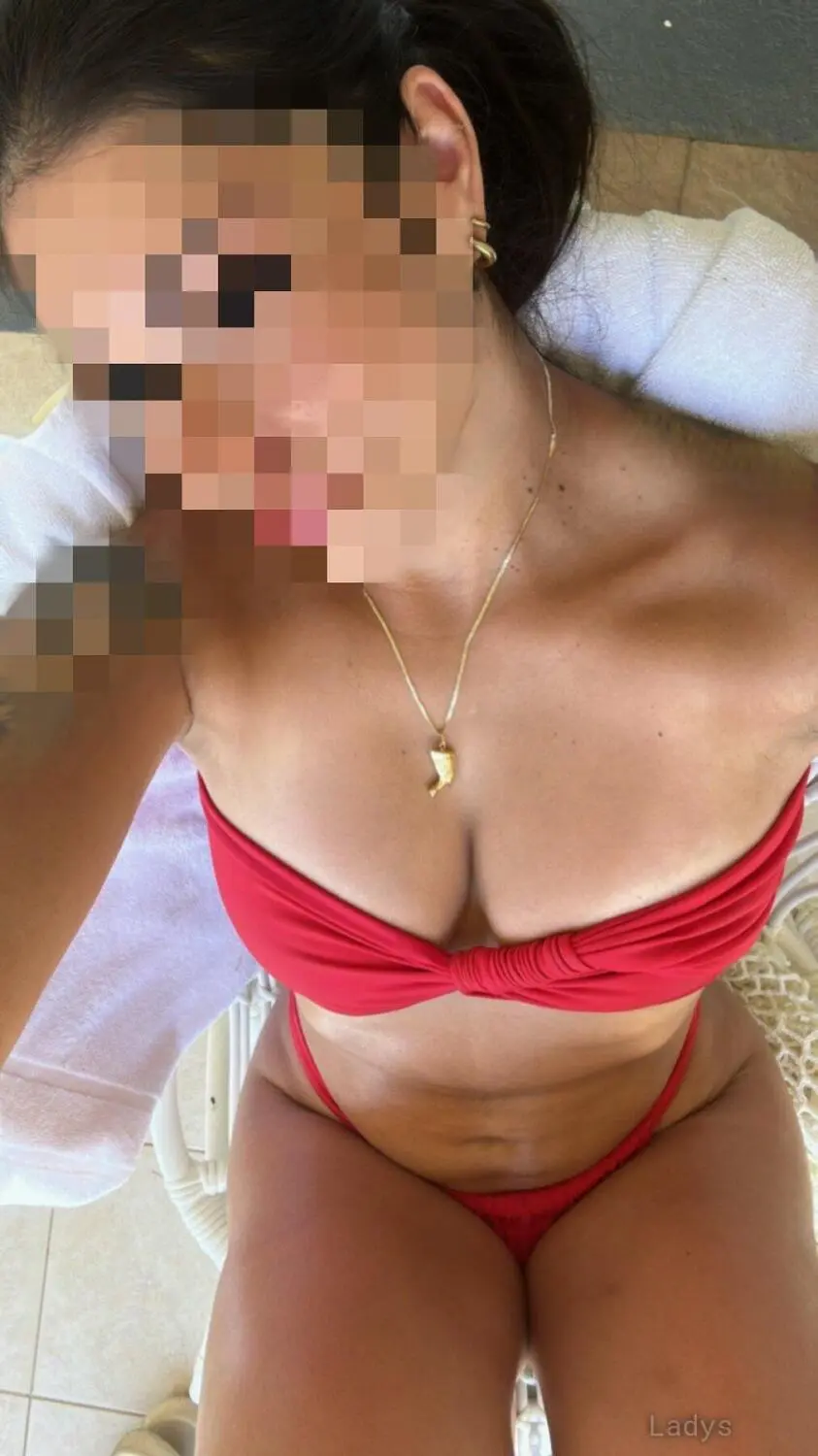 Antonia (24) – Call Girl & Independent Escort Service in Manama - Gallery Photo 3