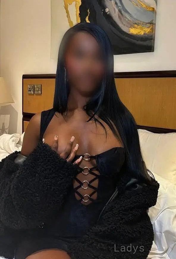 Skyler (24) – Call Girl & Independent Escort Service in Al Ain City - Gallery Photo 2