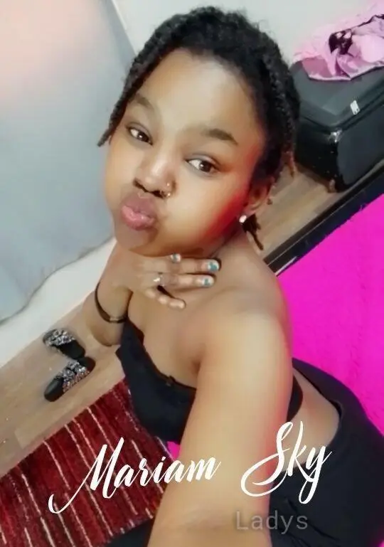 Mimi (23) – Call Girl & Independent Escort Service in Dammam - Gallery Photo 3