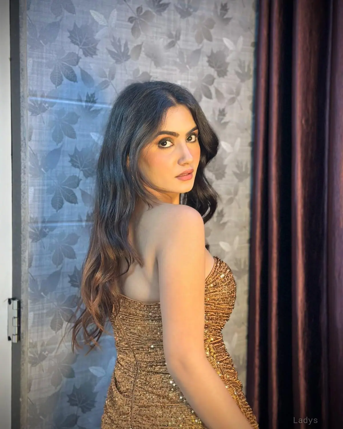 Hina Indian (23) – Call Girl & Independent Escort Service in Ras Al Khaimah - Gallery Photo 4