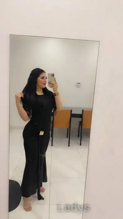 Laraa (22) – Call Girl & Independent Escort Service in Manama - Gallery Photo 5