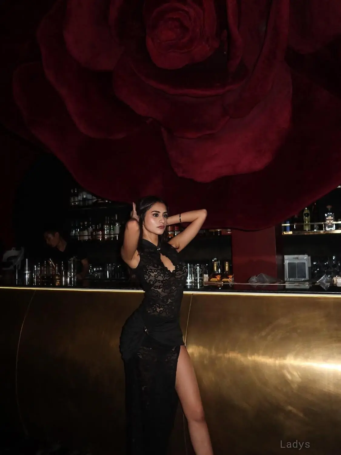 Palavi (22) – Call Girl & Independent Escort Service in Abu Dhabi - Gallery Photo 4