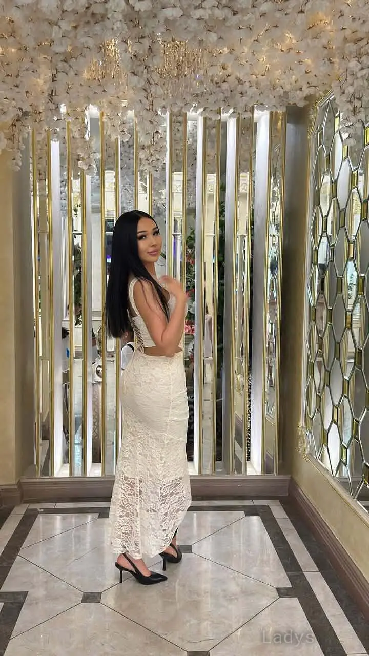 Anju (21) – Call Girl & Independent Escort Service in Khobar - Gallery Photo 2