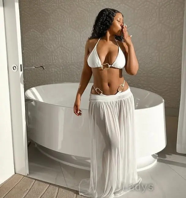 Tiana (35) – Call Girl & Independent Escort Service in Pattaya - Gallery Photo 5