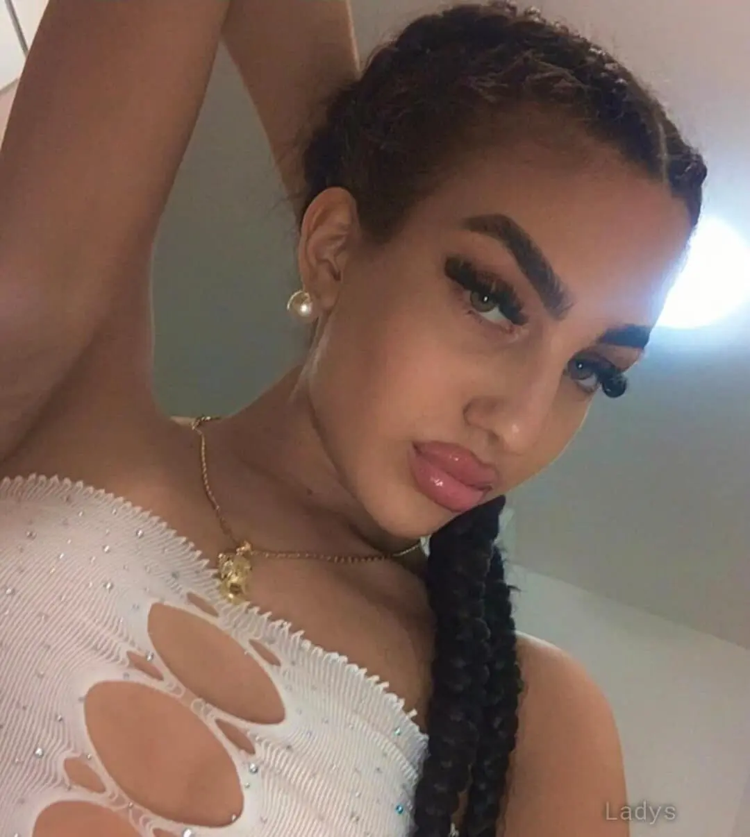 Marry (26) – Call Girl & Independent Escort Service in Dammam - Gallery Photo 2