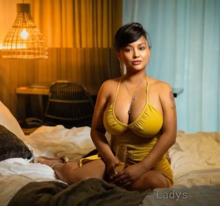 Mia (28) – Call Girl & Independent Escort Service in Nakhon Ratchasima - Gallery Photo 7