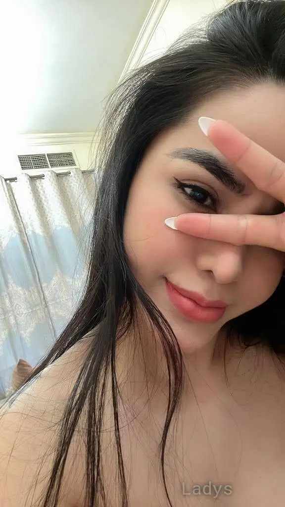 Hana (22) – Call Girl & Independent Escort Service in Jeddah - Gallery Photo 5