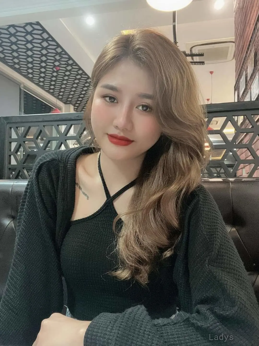Urvashi (27) – Call Girl & Independent Escort Service in Jeddah - Gallery Photo 2