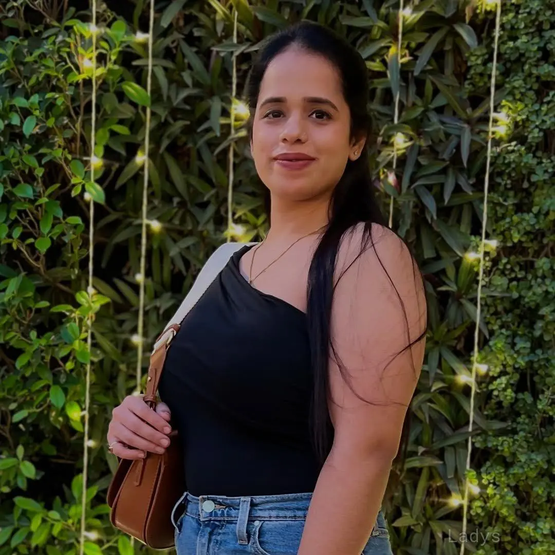 Depti (24) – Call Girl & Independent Escort Service in Ras Al Khaimah - Gallery Photo 3