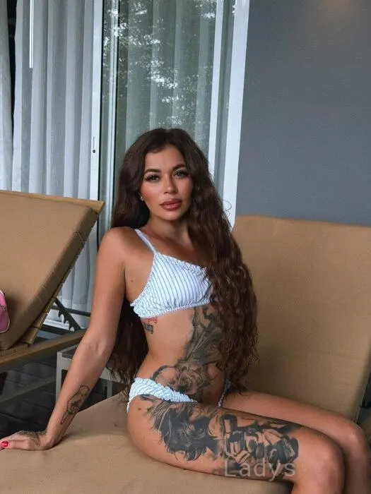 Angela (24) – Call Girl & Independent Escort Service in Ko Samui - Gallery Photo 4