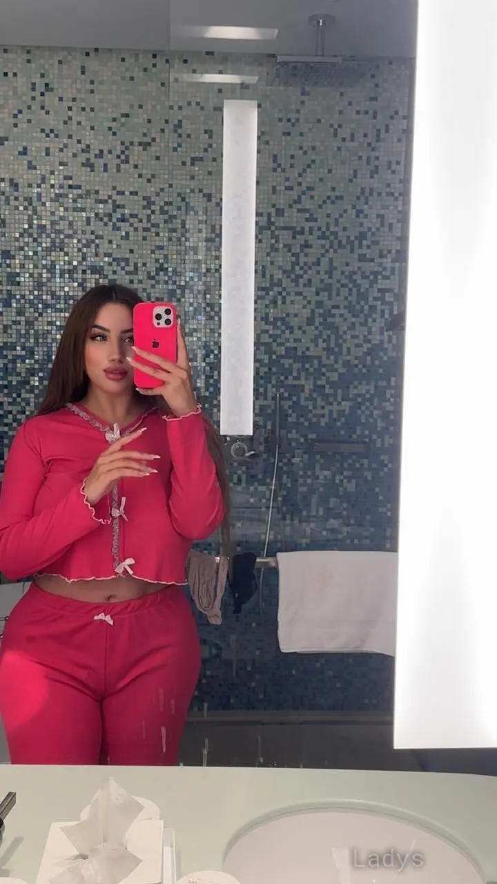 Sam (23) – Call Girl & Independent Escort Service in Jeddah - Gallery Photo 2