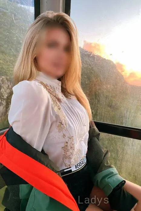 Kate (27) – Call Girl & Independent Escort Service in Abu Dhabi - Gallery Photo 2
