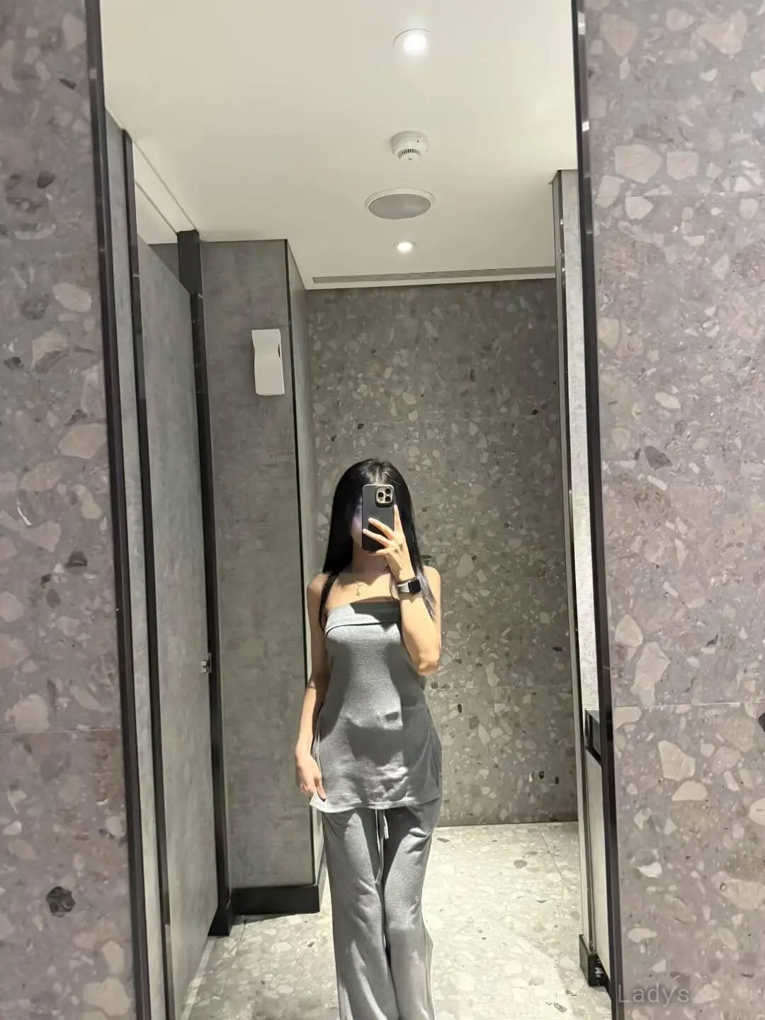 Mitchhhyy (19) – Call Girl & Independent Escort Service in Hat Yai - Gallery Photo 4
