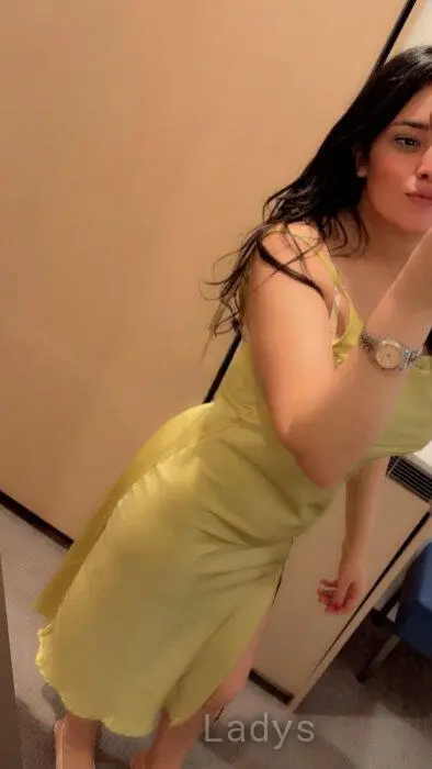 Abeer (20) – Call Girl & Independent Escort Service in Abu Dhabi - Gallery Photo 2