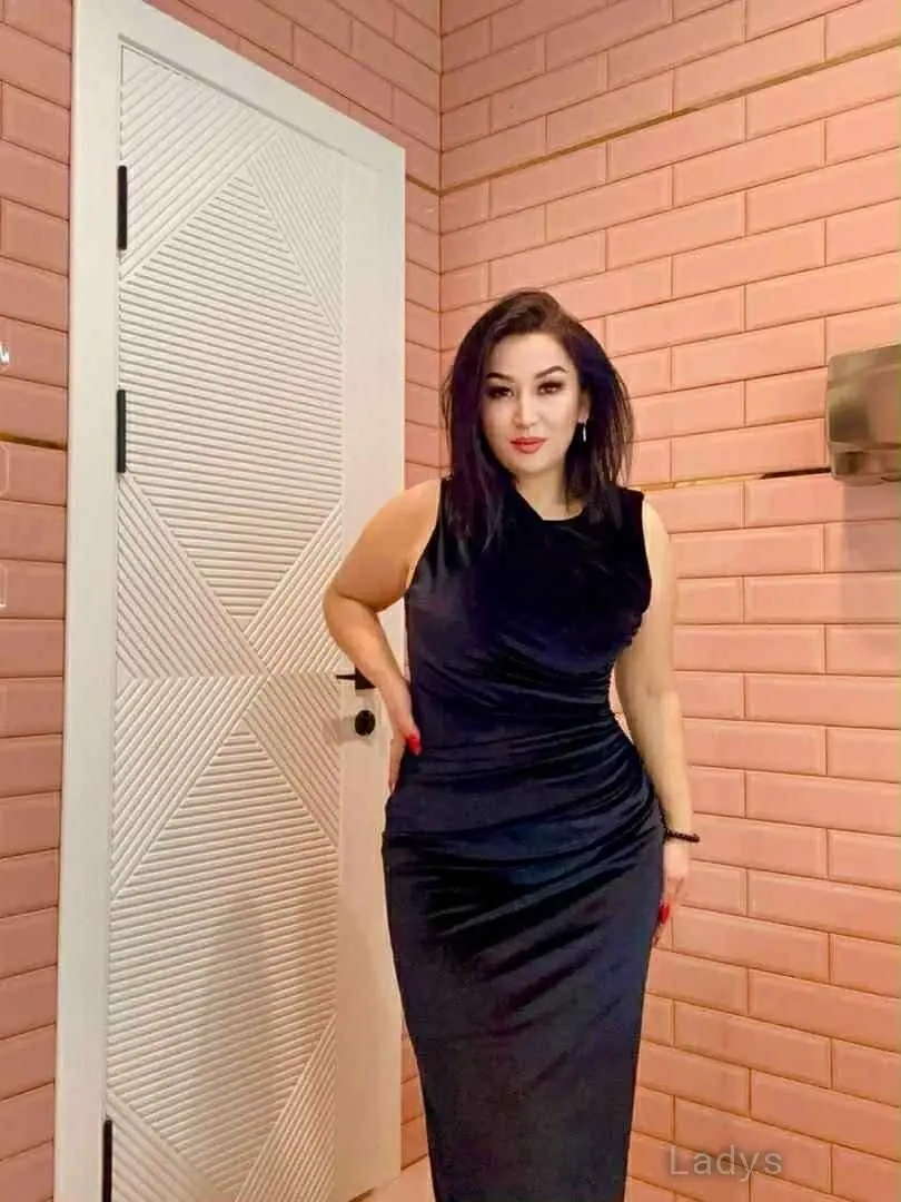 Sara (24) – Call Girl & Independent Escort Service in Al Ain City - Gallery Photo 3