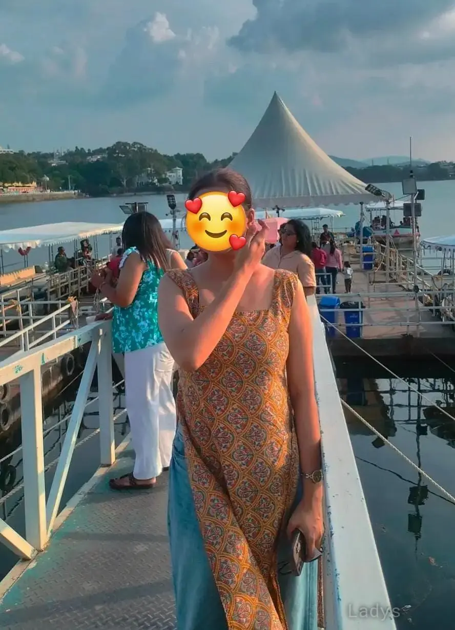 Luna (21) – Call Girl & Independent Escort Service in Khobar - Gallery Photo 3