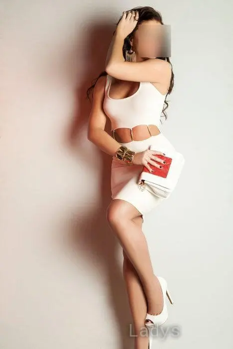 Fleur (38) – Call Girl & Independent Escort Service in Utrecht - Gallery Photo 2