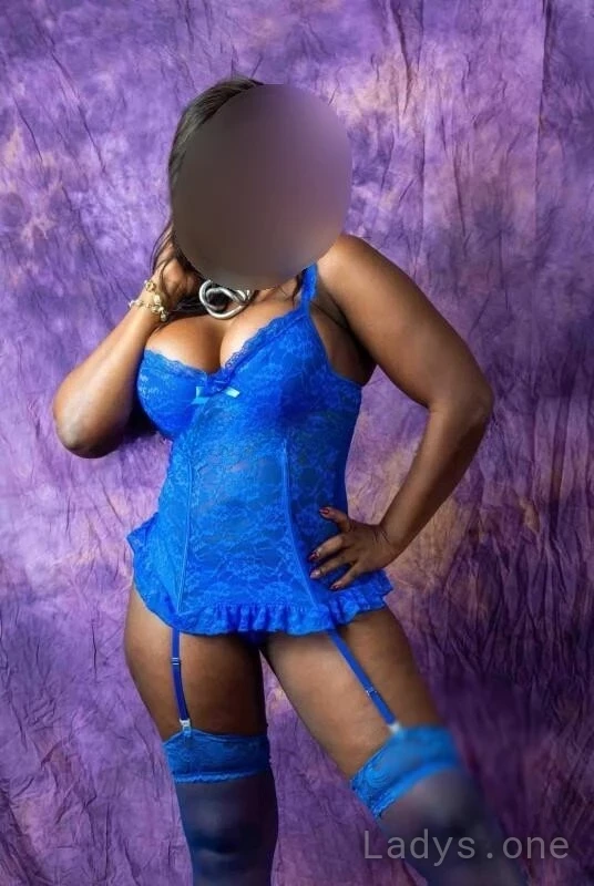 Stella Booty (26) – Call Girl & Independent Escort Service in Valence - Gallery Photo 3