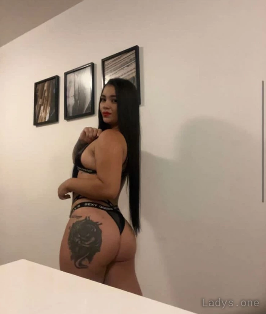 Myra (23) – Call Girl & Independent Escort Service in Valletta - Gallery Photo 8