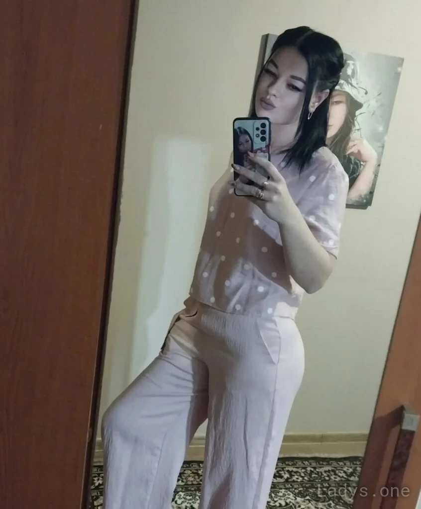Mila (21) – Call Girl & Independent Escort Service in Valletta - Gallery Photo 4