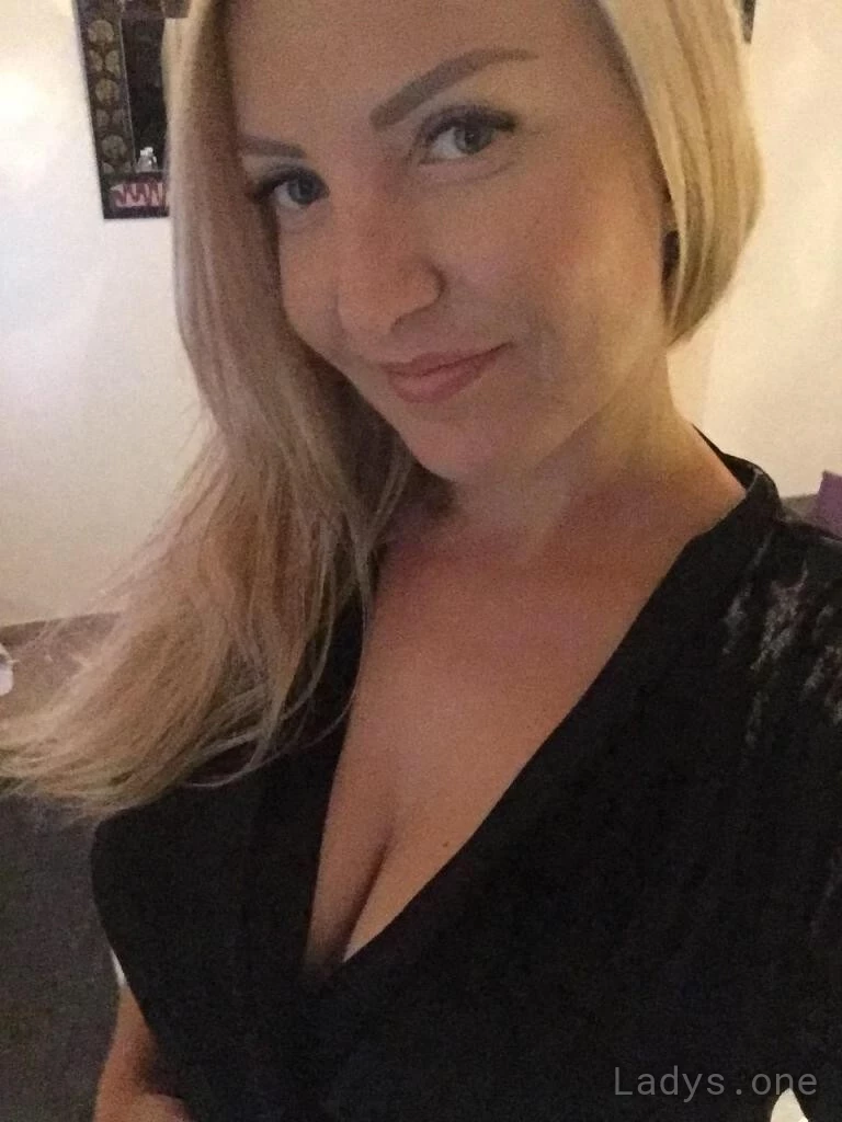 Sasha (30) – Call Girl & Independent Escort Service in Valletta - Gallery Photo 8