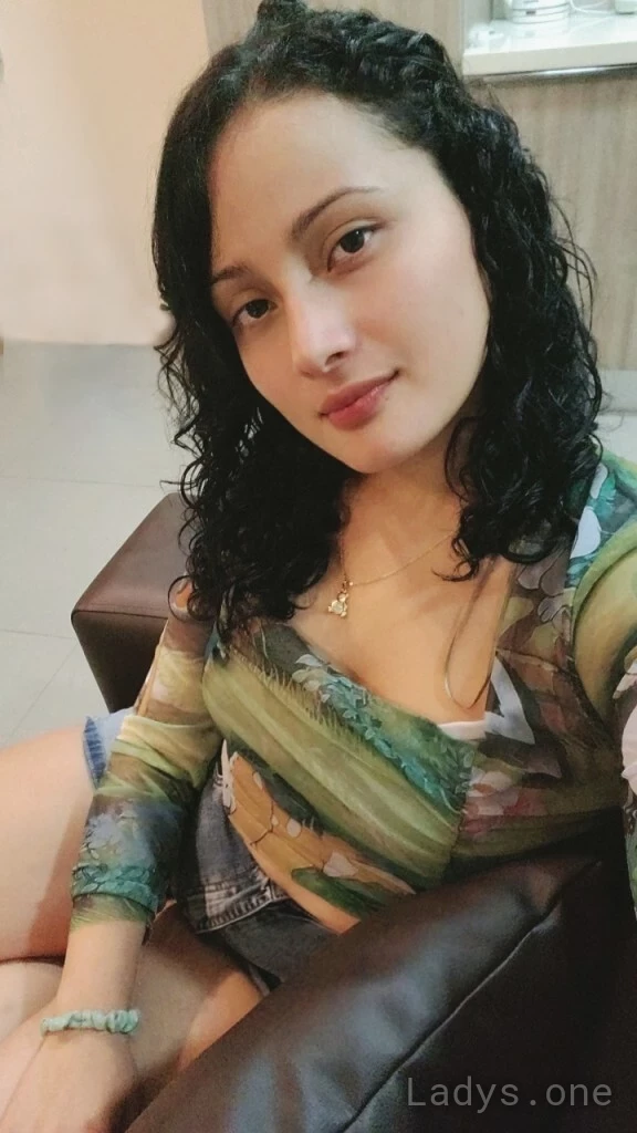 Maria (25) – Call Girl & Independent Escort Service in Valletta - Gallery Photo 3