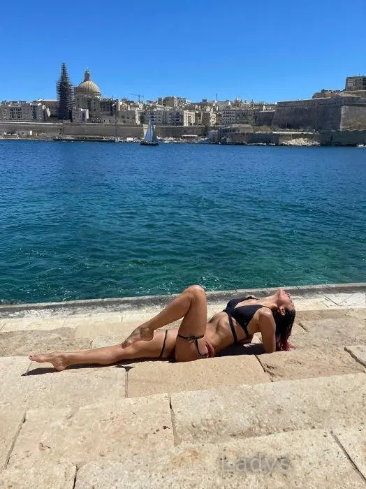 Lana (36) – Call Girl & Independent Escort Service in Valletta - Gallery Photo 2