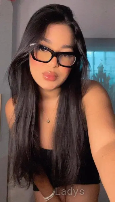 Maria (25) – Call Girl & Independent Escort Service in Vantaa - Gallery Photo 4