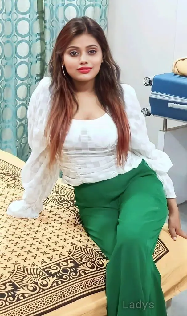 Joshi (22) – Call Girl & Independent Escort Service in Vapi - Gallery Photo 2
