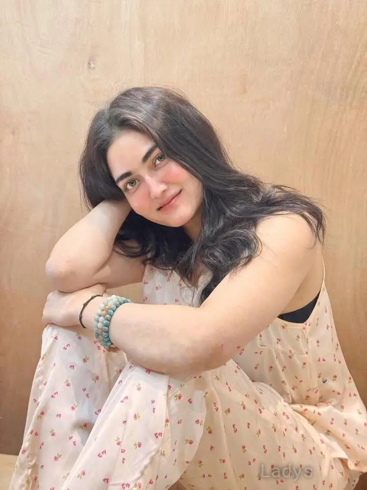 Ragini (22) – Call Girl & Independent Escort Service in Vapi - Gallery Photo 2