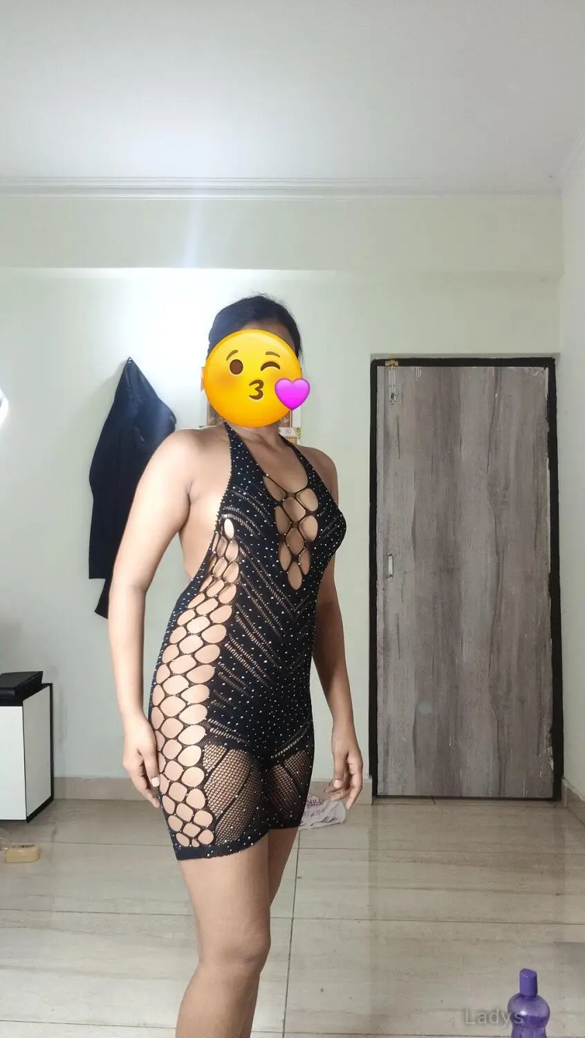 Sonam (23) – Call Girl & Independent Escort Service in Varanasi - Gallery Photo 2