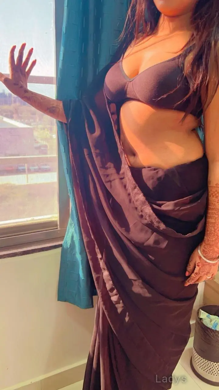 Sneha (21) – Call Girl & Independent Escort Service in Varanasi - Gallery Photo 4