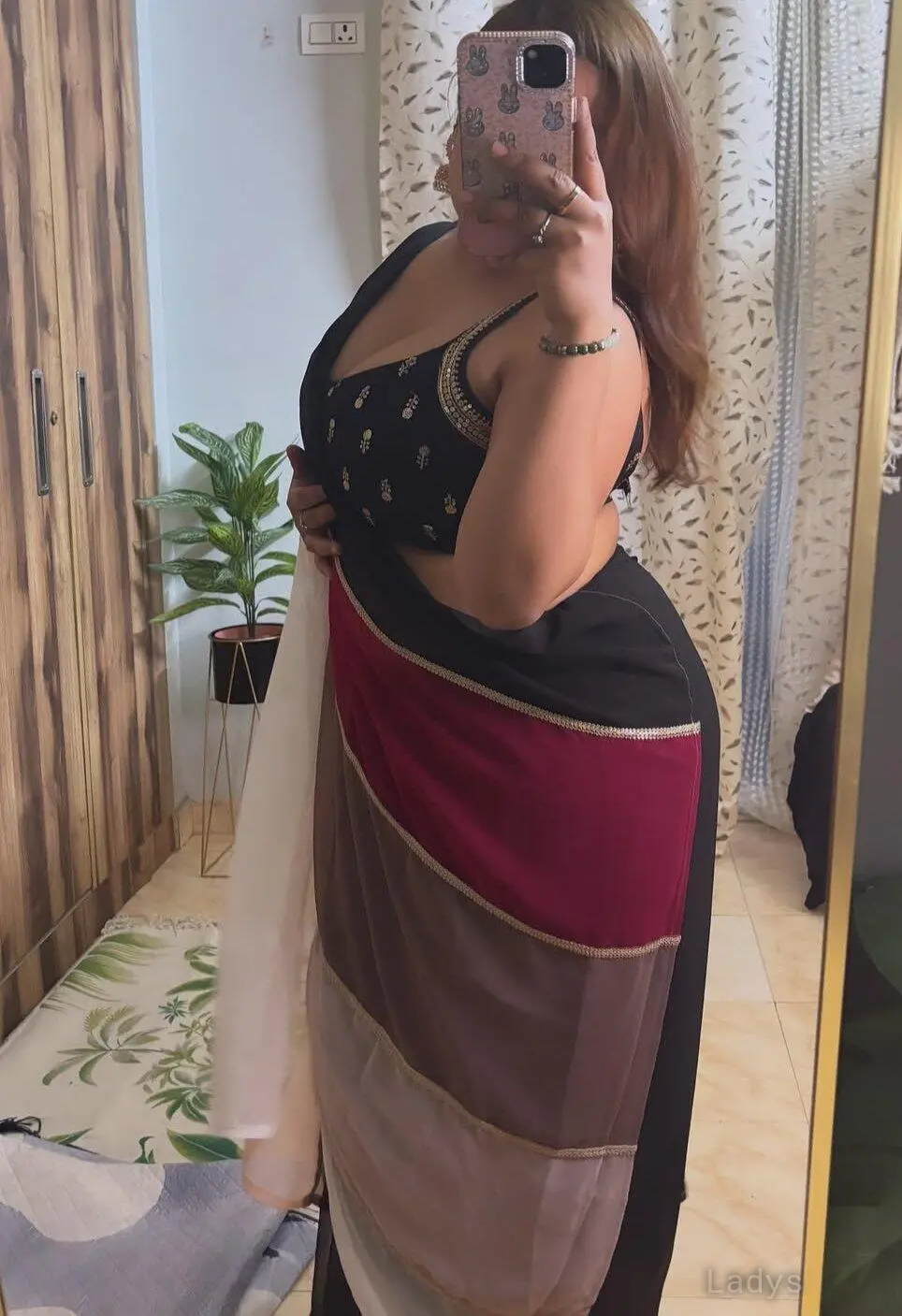 Chloe (29) – Call Girl & Independent Escort Service in Varanasi - Gallery Photo 2